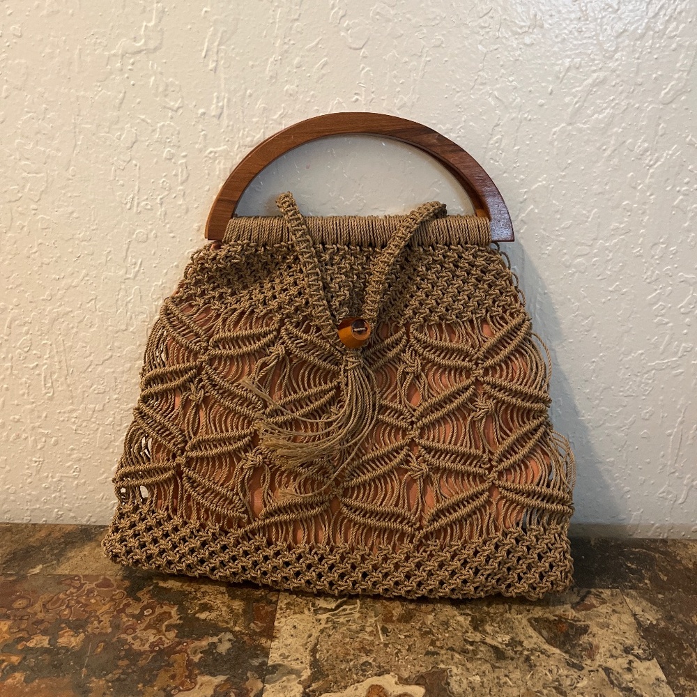 Ecuadorian embroidery clutch